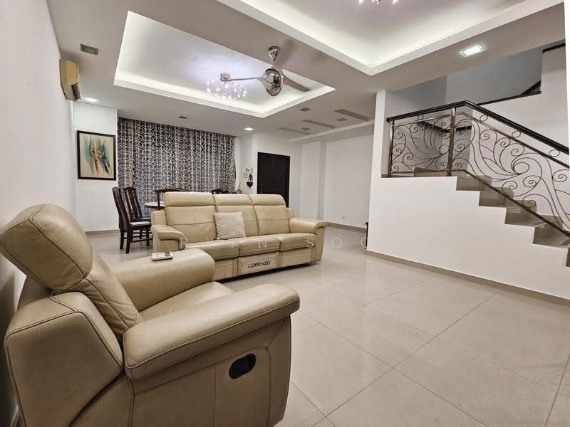 Rumah Teres 2-Tingkat untuk Dijual di Ara Damansara (Selangor) - Ryan Soo - Living Room - PropertyGuru.com.my