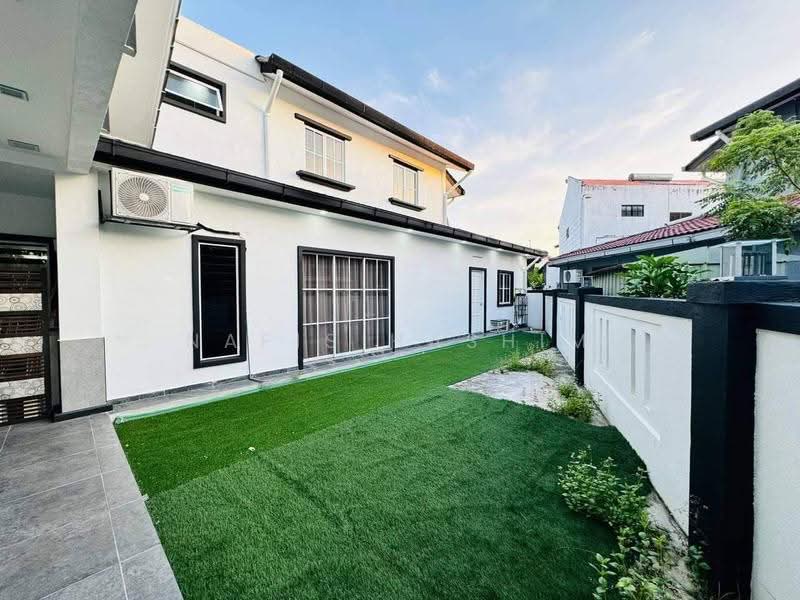 Rumah Teres 2-Tingkat untuk Dijual di Shah Alam (Selangor) - Nafis Hashim - Exterior - PropertyGuru.com.my