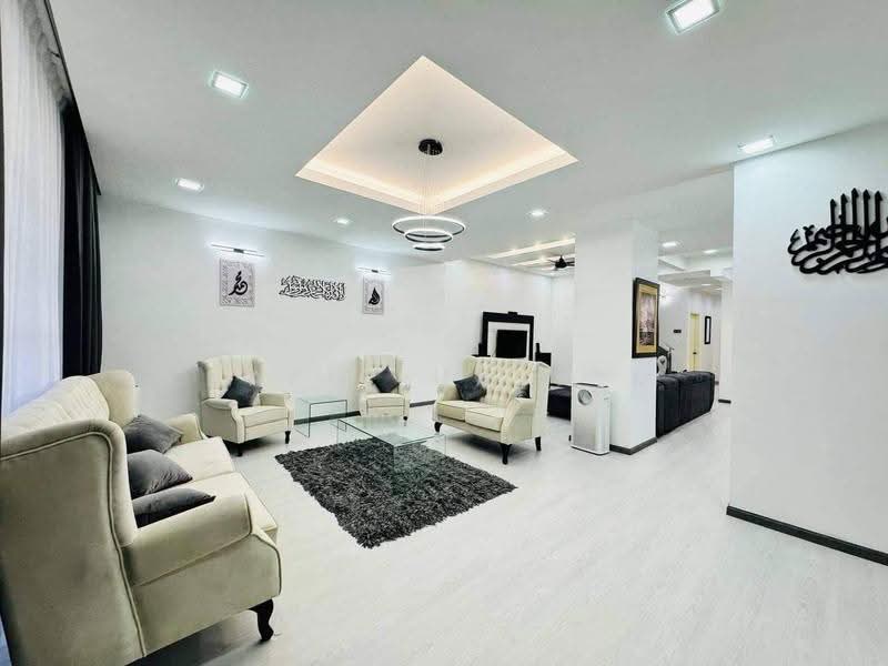 Rumah Teres 2-Tingkat untuk Dijual di Shah Alam (Selangor) - Nafis Hashim - Living Room - PropertyGuru.com.my