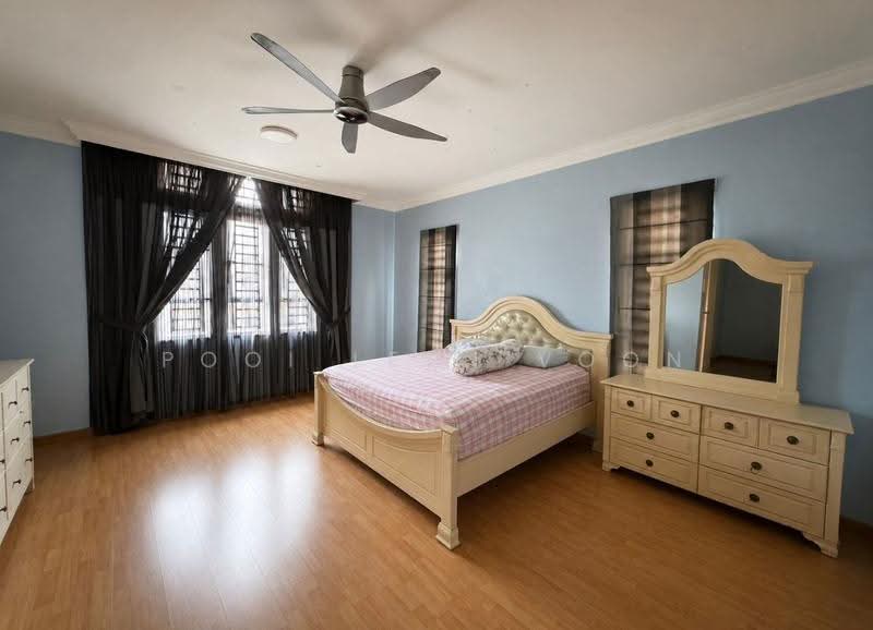 Semi-Detached House for Sale in Taman Austin Perdana (Tebrau) - Pooi Leen Voon - Bedroom - PropertyGuru.com.my