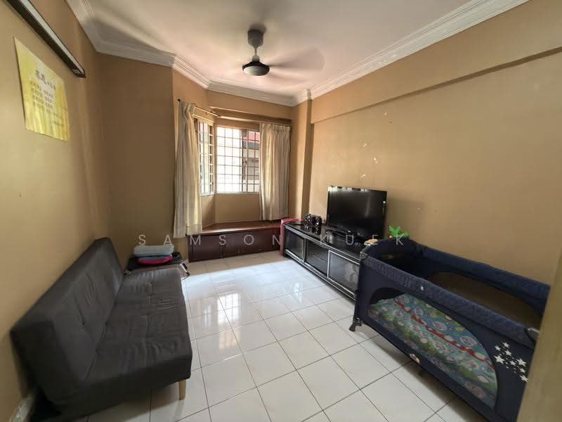 Apartment for Sale at Pangsapuri Vista Serdang - Samson Kuek - Living Room - PropertyGuru.com.my