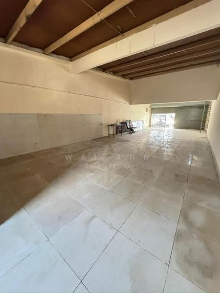 Shop for Rent in Taman Bukit Serdang (Seri Kembangan) - Wai Ann Teng - Interior - PropertyGuru.com.my