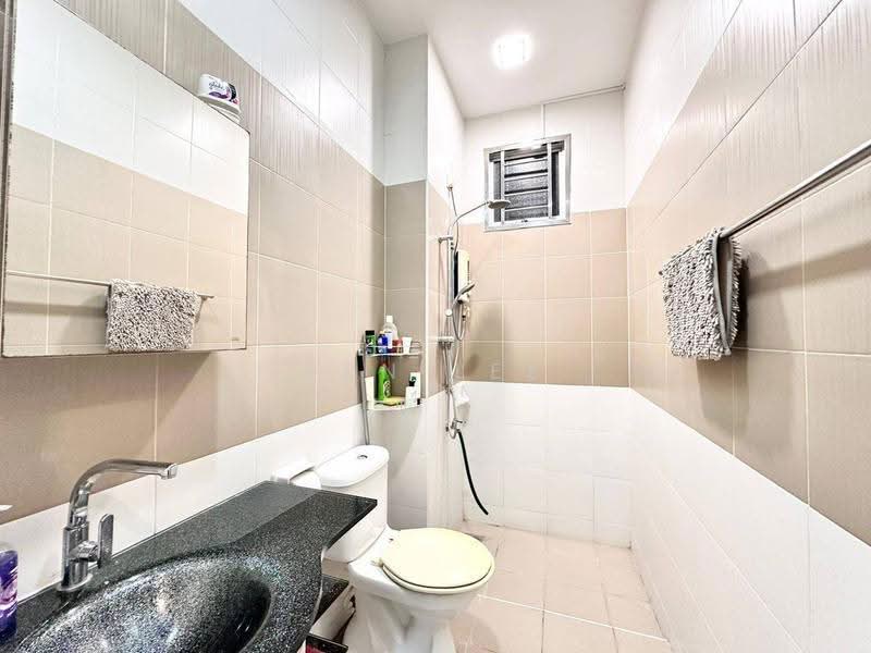 Rumah Teres 2-Tingkat untuk Dijual di Taman Nusa Sentral (Iskandar Puteri (Nusajaya)) - Ben Lee - Bathroom - PropertyGuru.com.my