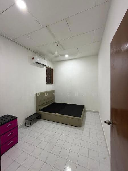 Semi-Detached House for Sale in Taman Megah Ria (Masai) - Eddy Chan - Bedroom - PropertyGuru.com.my