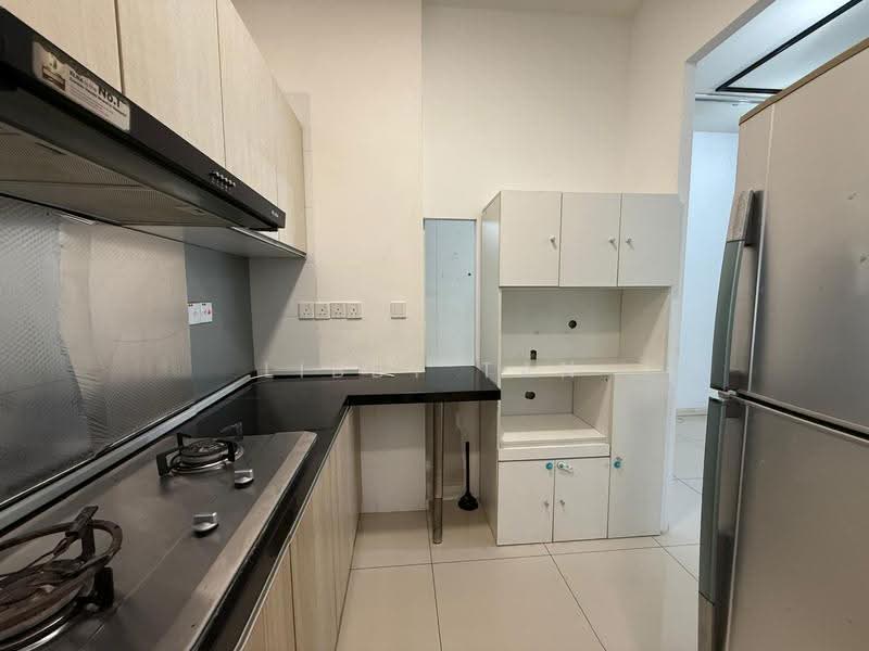 Kondominium untuk Dijual di 222 Residency - Libby Tan - Kitchen - PropertyGuru.com.my