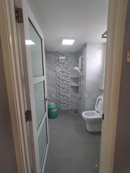 Kondominium untuk Dijual di Menara Megah - Seon Wong - Bathroom - PropertyGuru.com.my