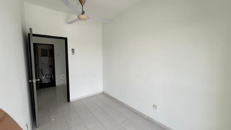 Pangsapuri untuk Dijual di Sutramas - Vickky Wong CF - Bathroom - PropertyGuru.com.my