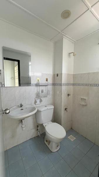 Pangsapuri untuk Dijual di Sutramas - Vickky Wong CF - Bathroom - PropertyGuru.com.my