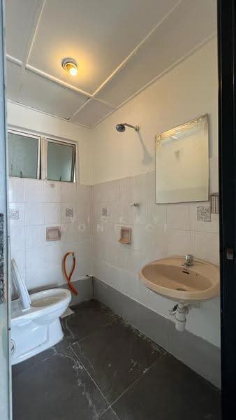 Pangsapuri untuk Dijual di Sutramas - Vickky Wong CF - Bathroom - PropertyGuru.com.my
