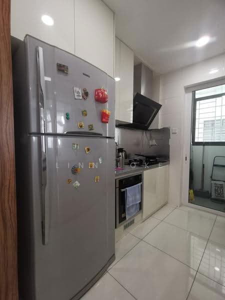 Service Residence for Sale at Wave @ Marina Cove - Linn Loke - Kitchen - PropertyGuru.com.my