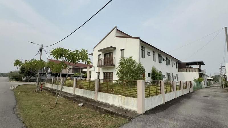Rumah Teres 2-Tingkat untuk Dijual di Taman Saujana KLIA (Sepang) - Min Goh - PropertyGuru.com.my