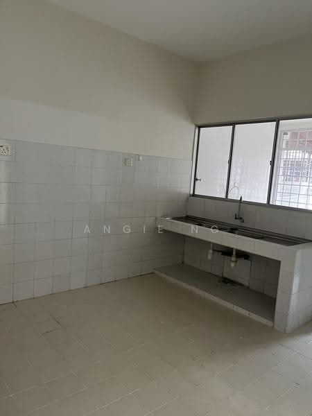 Rumah Teres 2-Tingkat untuk Disewa di Bandar Utama (Selangor) - Angie Ng - Kitchen - PropertyGuru.com.my
