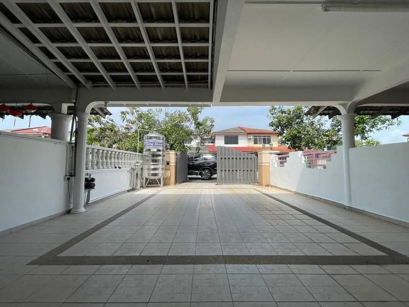 2-storey Terraced House for Sale in Seri Kuantan (Kuantan) - Idham Che'Ali - Exterior - PropertyGuru.com.my