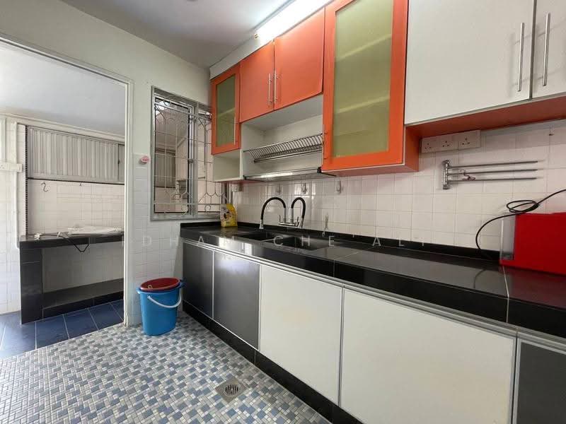 2-storey Terraced House for Sale in Seri Kuantan (Kuantan) - Idham Che'Ali - Kitchen - PropertyGuru.com.my