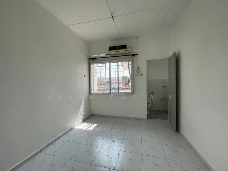 2-storey Terraced House for Sale in Seri Kuantan (Kuantan) - Idham Che'Ali - Interior - PropertyGuru.com.my