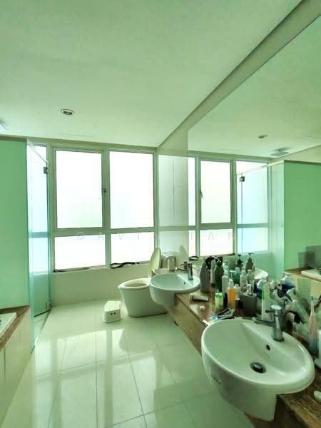Kondominium untuk Dijual di Central Park condominium - Gavin Tan - Bathroom - PropertyGuru.com.my