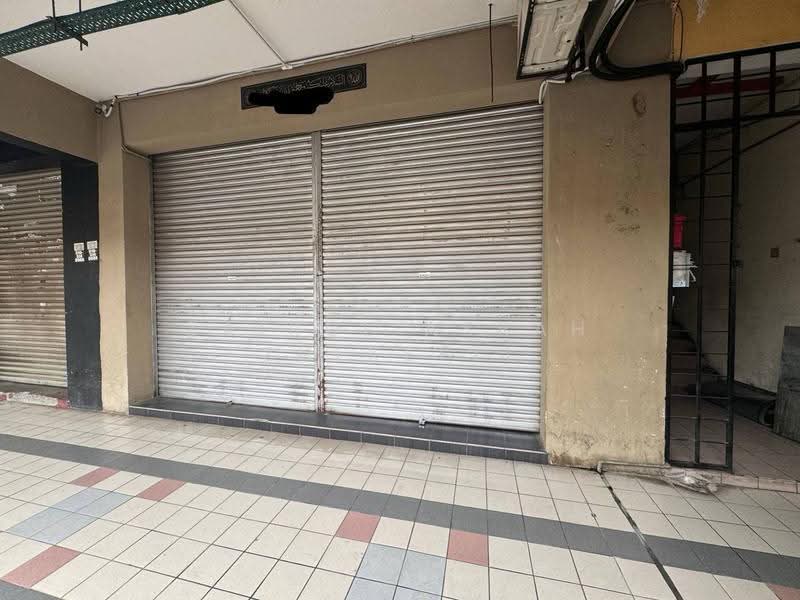 Shop / Office untuk Dijual di Kajang (Selangor) - Zairul Asrah Zulkefli - Exterior - PropertyGuru.com.my