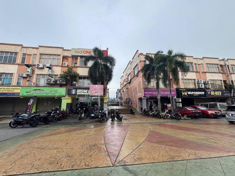 Shop / Office untuk Dijual di Kajang (Selangor) - Zairul Asrah Zulkefli - Exterior - PropertyGuru.com.my