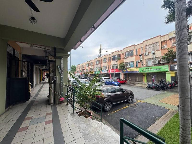 Shop / Office untuk Dijual di Kajang (Selangor) - Zairul Asrah Zulkefli - Exterior - PropertyGuru.com.my