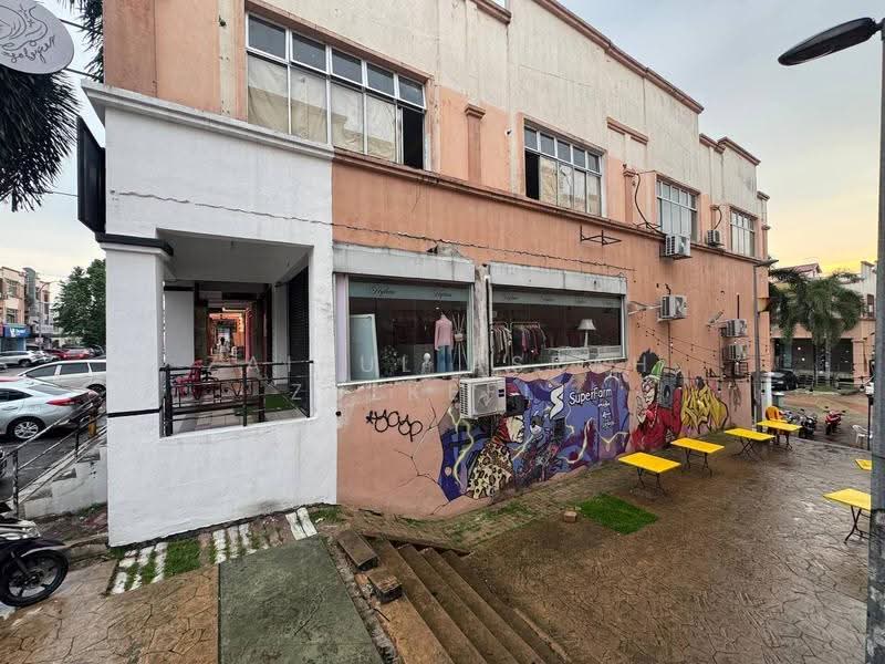 Shop / Office untuk Dijual di Kajang (Selangor) - Zairul Asrah Zulkefli - Exterior - PropertyGuru.com.my