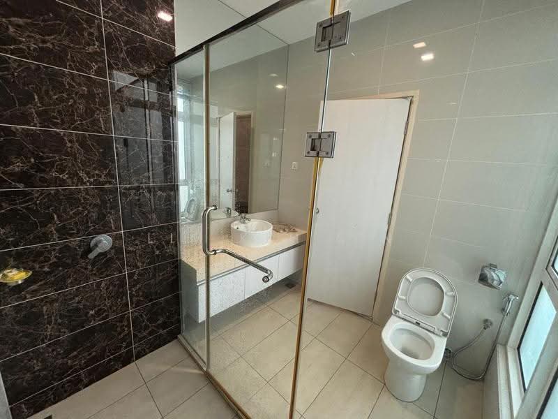 Condominium for Rent at Ferringhi Residence 2 - Lim Keh Sin - Bathroom - PropertyGuru.com.my