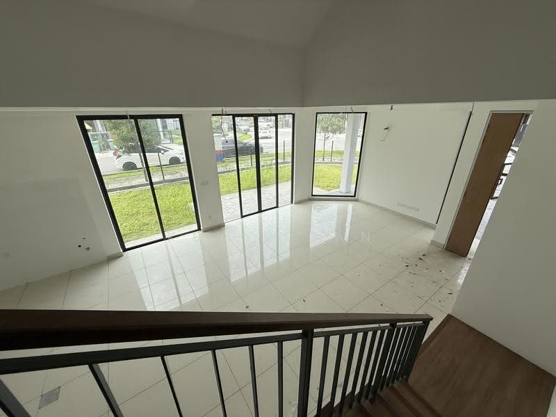 Rumah Teres 3-Tingkat untuk Dijual di Taman Puchong Legenda (Puchong) - Kevin Tan - Living Room - PropertyGuru.com.my