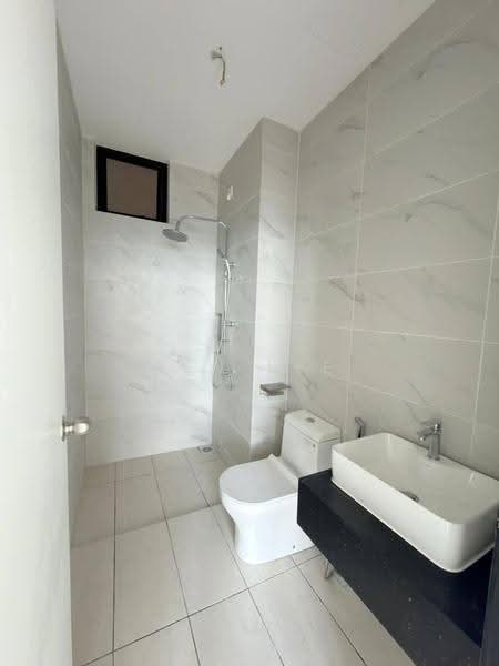 Kediaman Servis untuk Dijual di Space Residency - Ben Lee - Bathroom - PropertyGuru.com.my