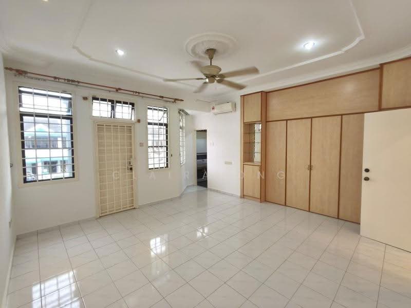Rumah Teres 2-Tingkat untuk Dijual di Taman Desa Cemerlang (Ulu Tiram) - Claira Ong - Interior - PropertyGuru.com.my