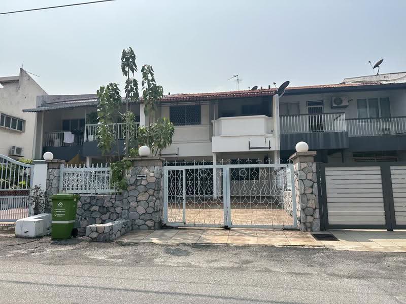 2-storey Terraced House for Sale in Taman Overseas Union (Taman Oug) (Jalan Klang Lama (Old Klang Road)) - Hugo Chong - Exterior - PropertyGuru.com.my
