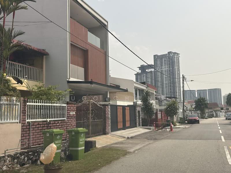2-storey Terraced House for Sale in Taman Overseas Union (Taman Oug) (Jalan Klang Lama (Old Klang Road)) - Hugo Chong - Exterior - PropertyGuru.com.my