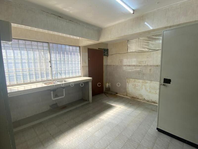 2-storey Terraced House for Sale in Taman Overseas Union (Taman Oug) (Jalan Klang Lama (Old Klang Road)) - Hugo Chong - Kitchen - PropertyGuru.com.my