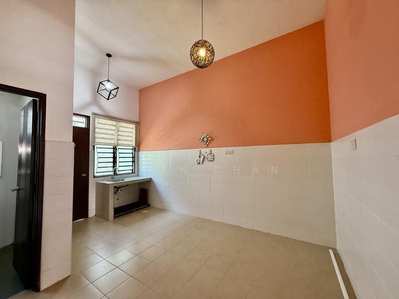 2-storey Terraced House for Sale in Kota Bayuemas (Klang) - Bryan Chan - Kitchen - PropertyGuru.com.my