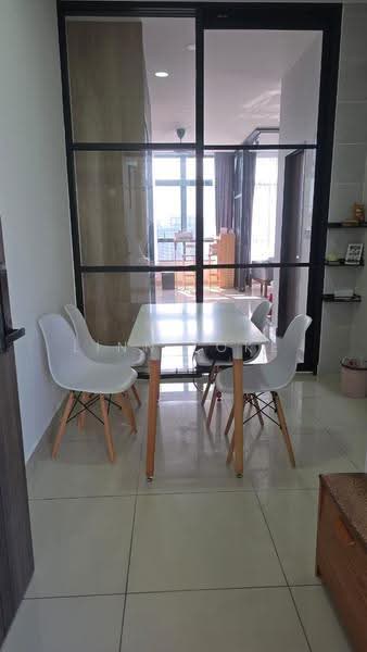 Kediaman Servis untuk Dijual di Twin Tower Residence - Linn Loke - Dining Room - PropertyGuru.com.my