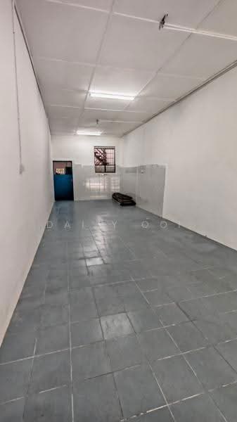 Shop for Rent in Chinatown (George Town) - Daisy Ooi - Interior - PropertyGuru.com.my
