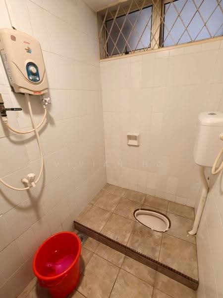 Rumah Berkembar untuk Dijual di Taman Pelangi (Johor Bahru) - Vivian Ho - Bathroom - PropertyGuru.com.my