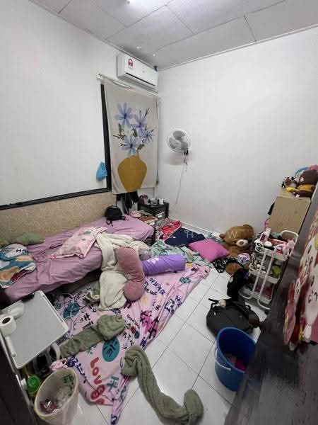 1-storey Terraced House for Sale in Taman Daya (Johor Bahru) - Zack Chow - Bedroom - PropertyGuru.com.my