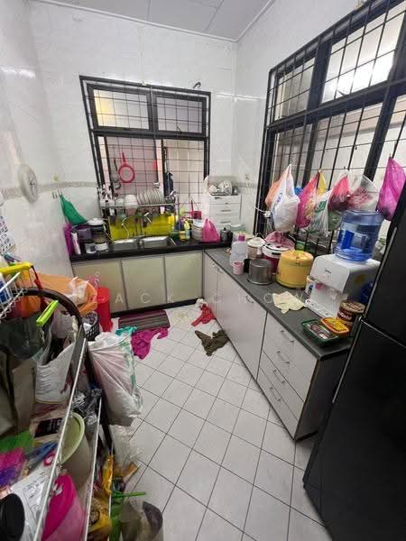 1-storey Terraced House for Sale in Taman Daya (Johor Bahru) - Zack Chow - Kitchen - PropertyGuru.com.my