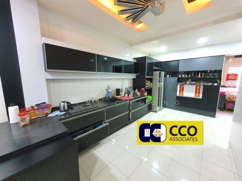 2-storey Terraced House for Sale in Bandar Baru Sri Klebang (Chemor) - Xinni Choong - Kitchen - PropertyGuru.com.my