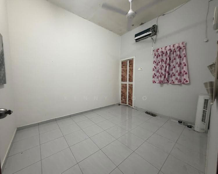 1-storey Terraced House for Sale in Taman Seri Damai Baru (Kuantan) - Kenny Loo - Interior - PropertyGuru.com.my