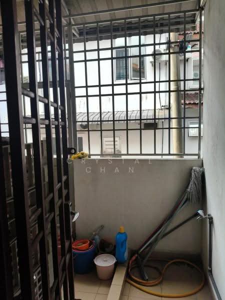 Rumah Teres 2-Tingkat untuk Disewa di Taman Setia Indah (Tebrau) - Crystal Chan - Balcony - PropertyGuru.com.my