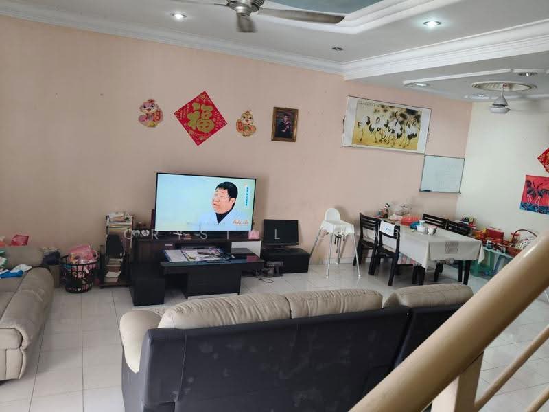 Rumah Teres 2-Tingkat untuk Disewa di Taman Setia Indah (Tebrau) - Crystal Chan - Living Room - PropertyGuru.com.my