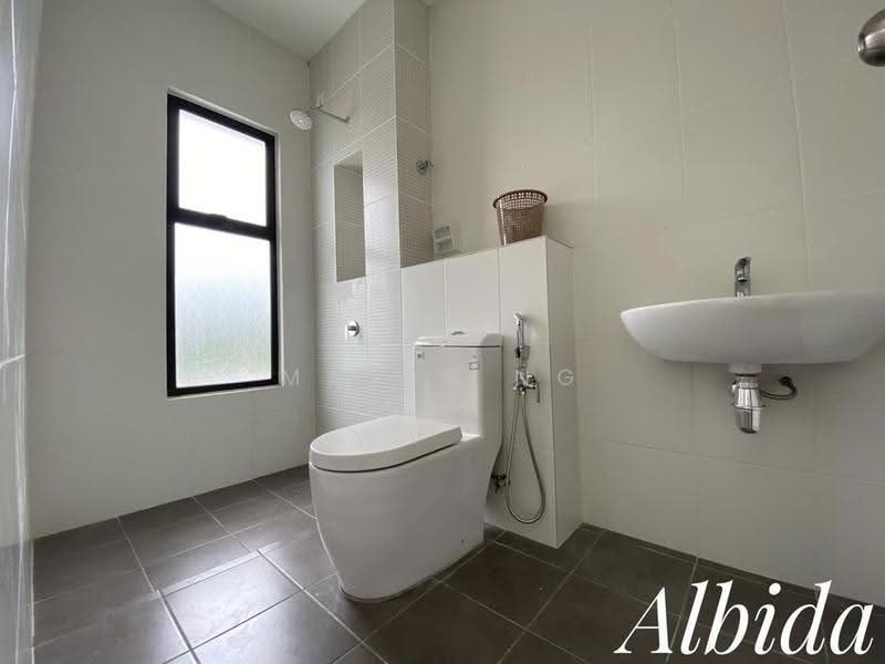 Rumah Teres 2-Tingkat untuk Dijual di Setia Alam (Selangor) - Mavis Ng - Bathroom - PropertyGuru.com.my