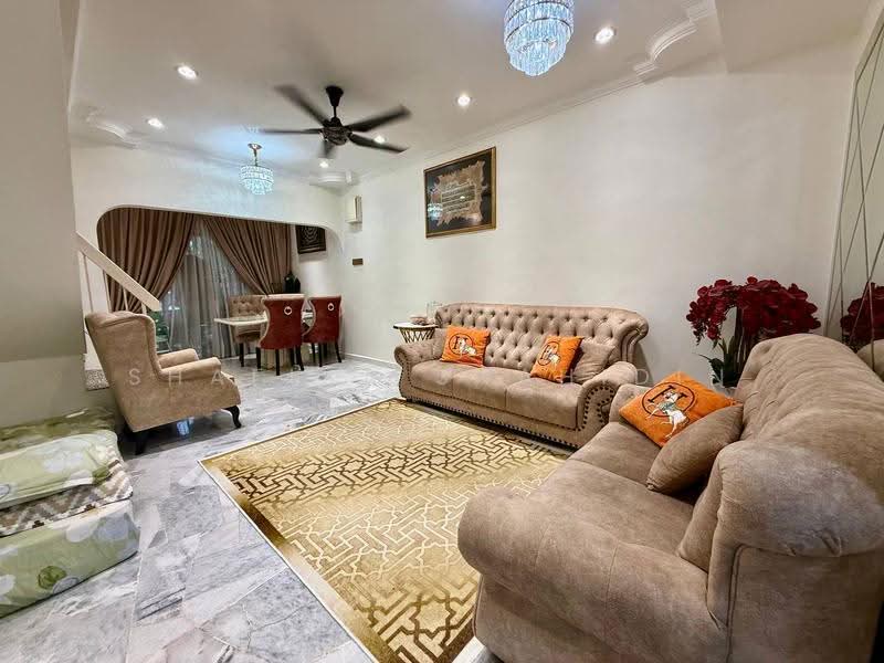 Rumah Teres 2-Tingkat untuk Dijual di Taman Sri Gombak (Gombak) - Shafika Shahidin - Living Room - PropertyGuru.com.my