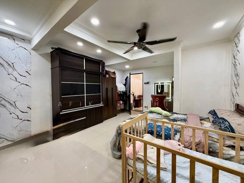 Rumah Teres 2-Tingkat untuk Dijual di Taman Sri Gombak (Gombak) - Shafika Shahidin - Bedroom - PropertyGuru.com.my