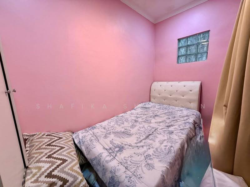 Rumah Teres 2-Tingkat untuk Dijual di Taman Sri Gombak (Gombak) - Shafika Shahidin - Bedroom - PropertyGuru.com.my