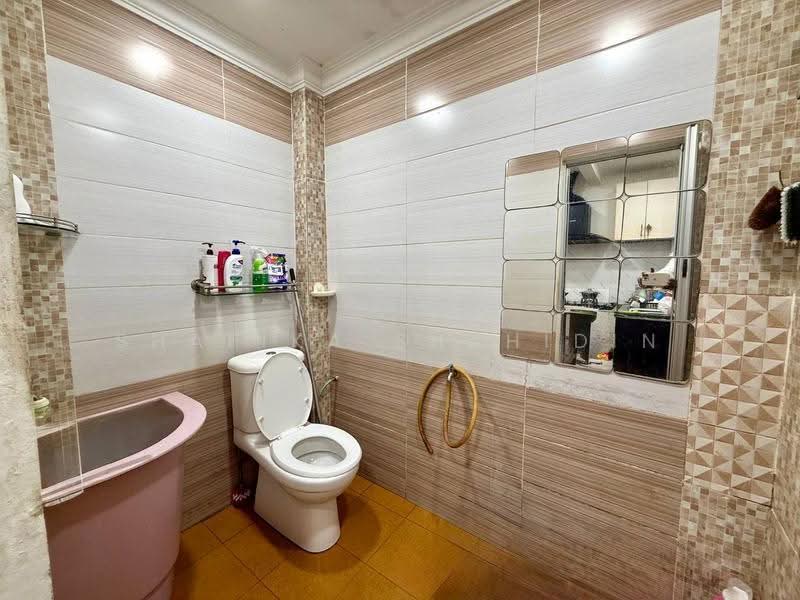 Rumah Teres 2-Tingkat untuk Dijual di Taman Sri Gombak (Gombak) - Shafika Shahidin - Bathroom - PropertyGuru.com.my