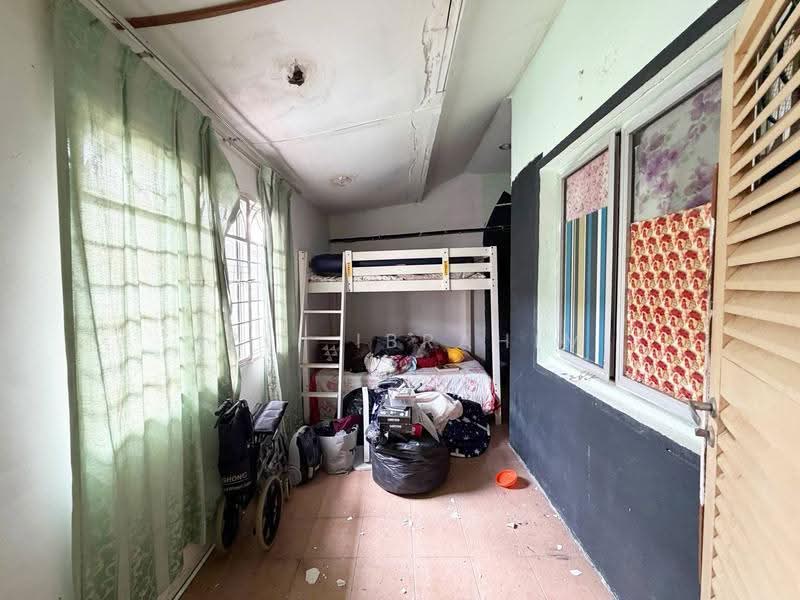 2-storey Terraced House for Sale in Taman Bukit Jaya (Ulu Kelang) - Azli Ibrahim - Bedroom - PropertyGuru.com.my