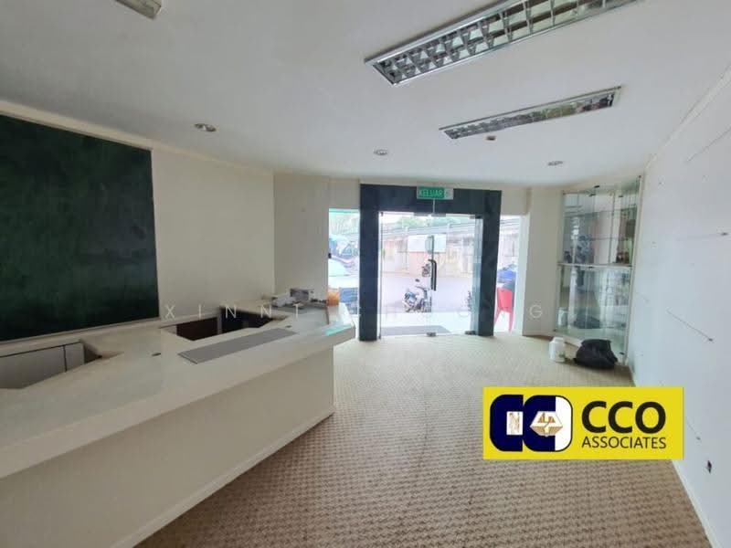 Shop / Office for Rent in Bandar Ipoh Raya (Ipoh) - Xinni Choong - Entrance - PropertyGuru.com.my