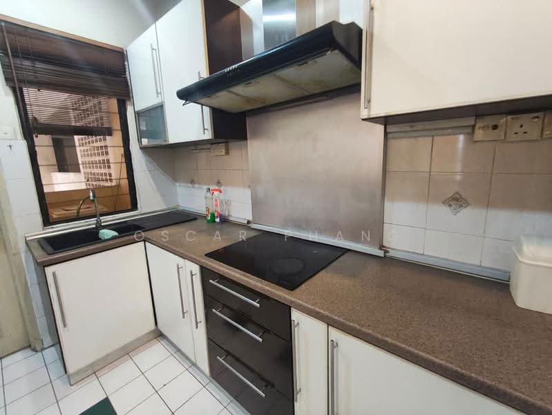 Kondominium untuk Disewa di Sunway Sutera Condominium - Oscar Phang - Kitchen - PropertyGuru.com.my