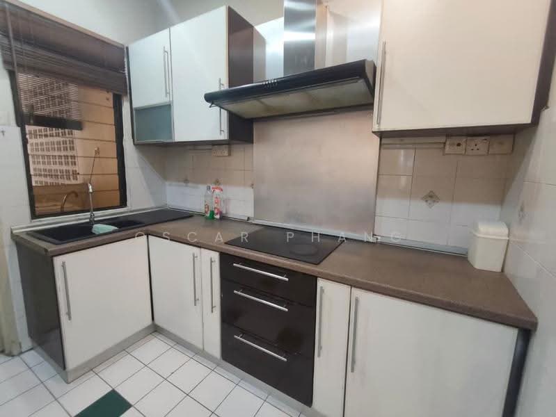 Kondominium untuk Disewa di Sunway Sutera Condominium - Oscar Phang - Kitchen - PropertyGuru.com.my